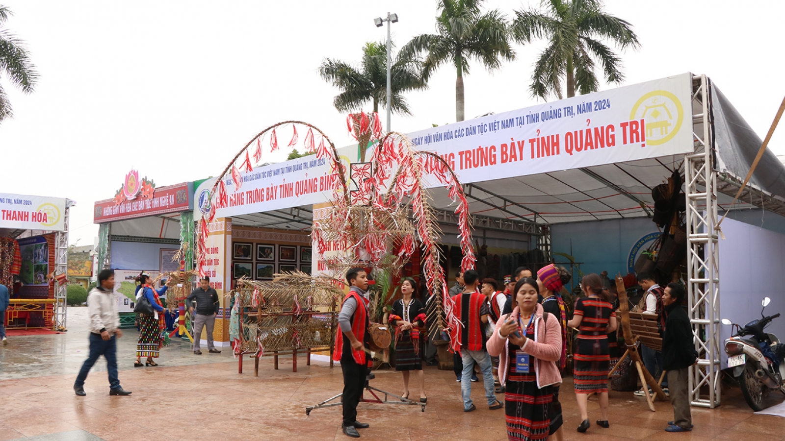 Bảo tồn văn hóa, phát triển du lịch vùng tây Quảng Trị